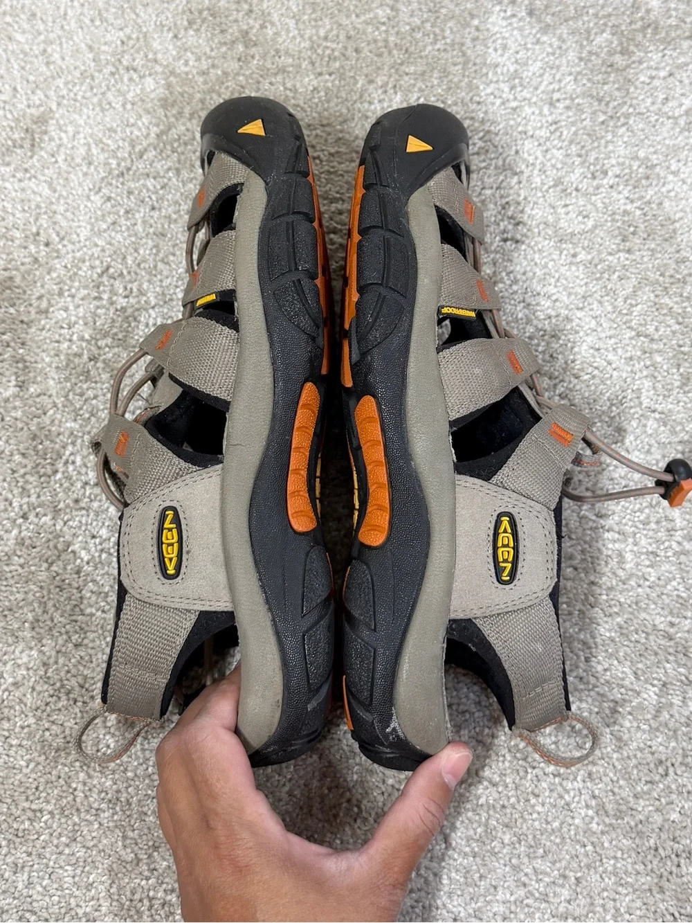 Keen note preowned