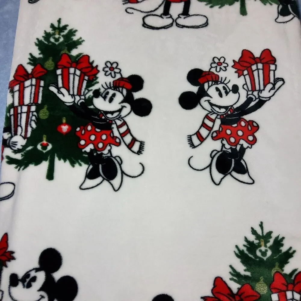 Disney christmas mickey