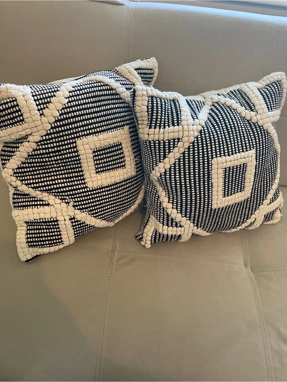 Target set accent