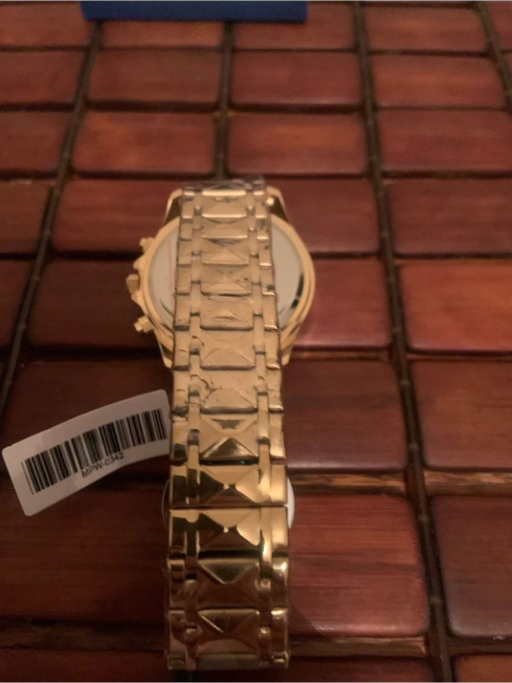 Invicta elegant gold