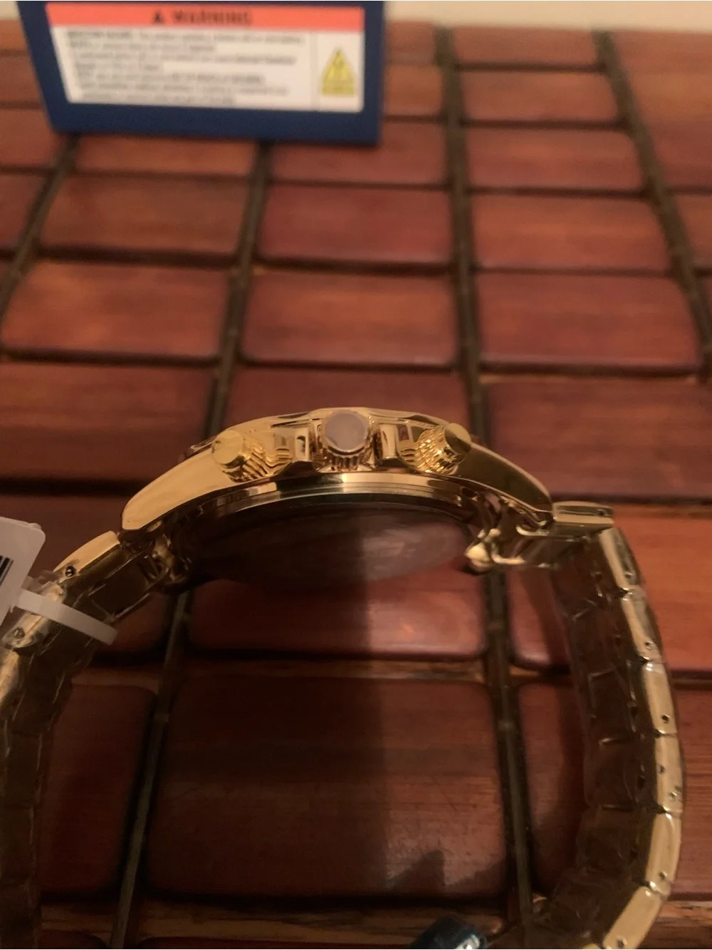 Invicta elegant gold