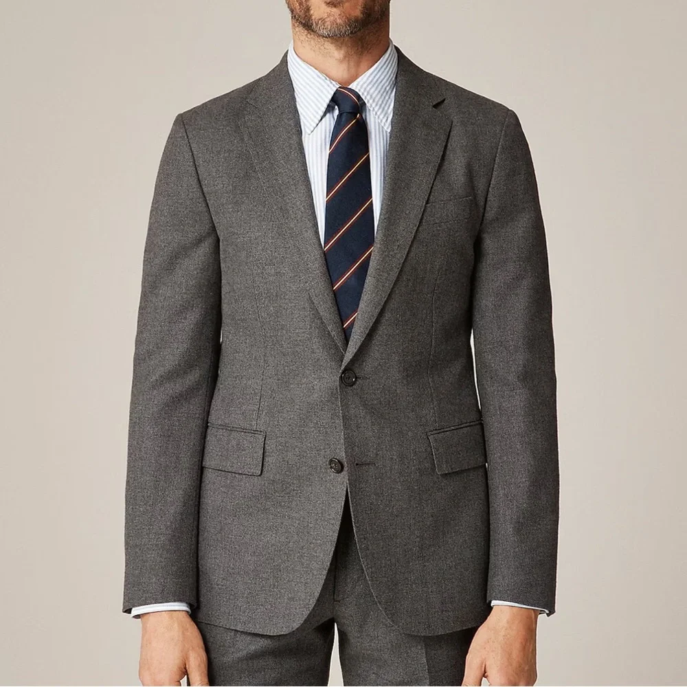 J. Crew details ▫️unstructured