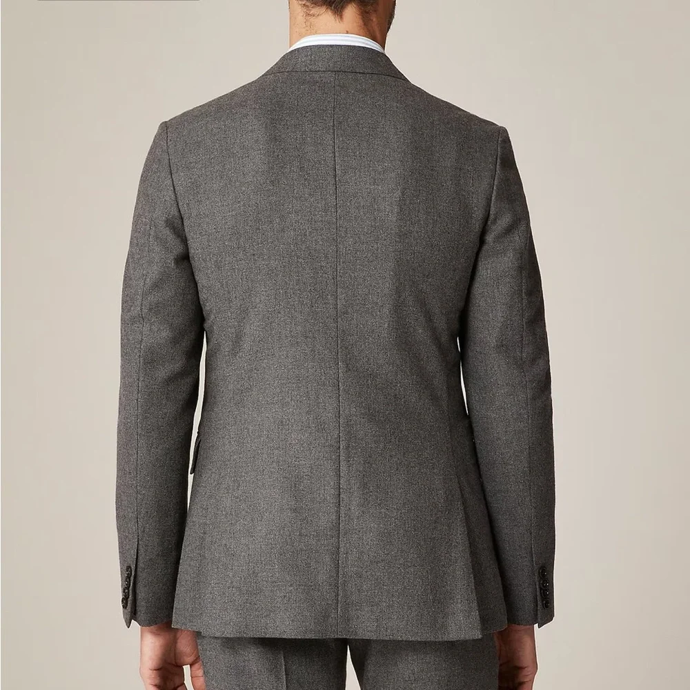 J. Crew details ▫️unstructured