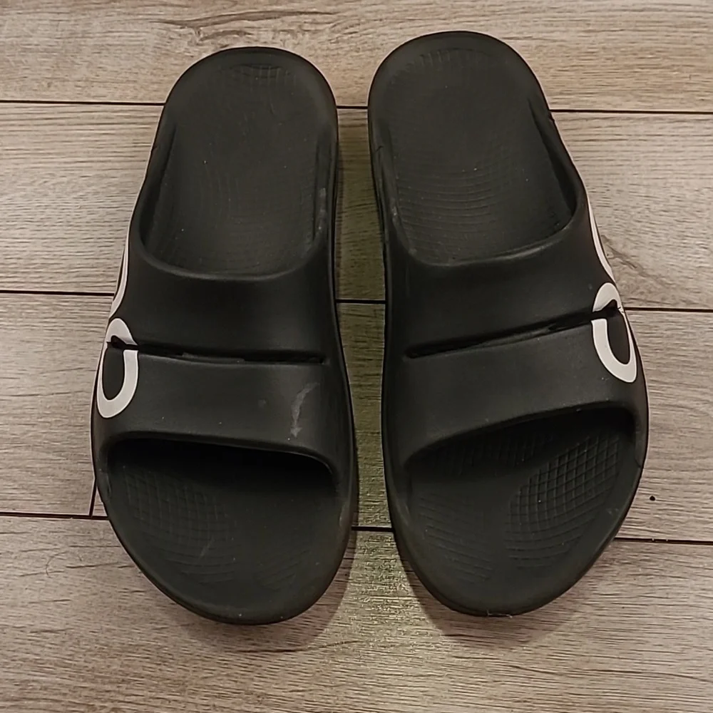 OOFOS ooahh black