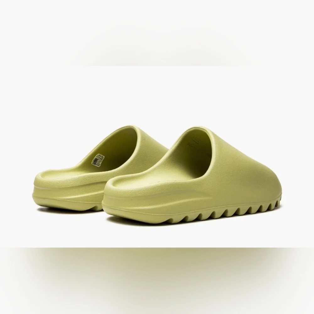 Adidas Yeezy Slide Resin | Size 8 | Brand New (No Box)