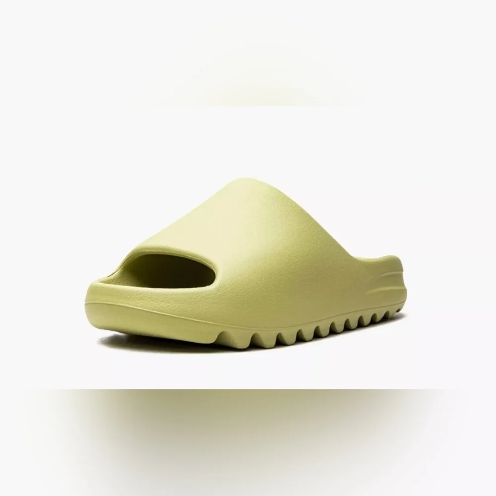 Adidas Yeezy Slide Resin | Size 8 | Brand New (No Box)