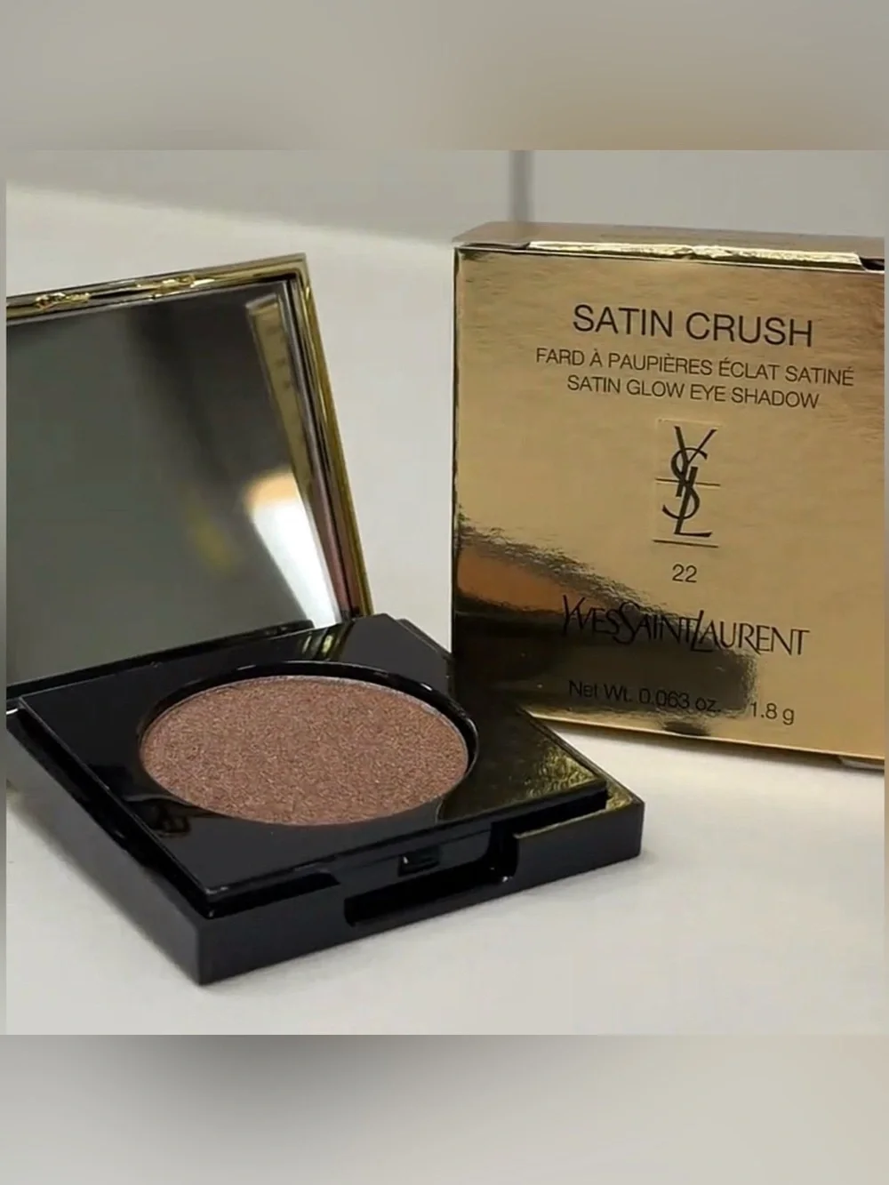 Yves Saint Laurent one sweep