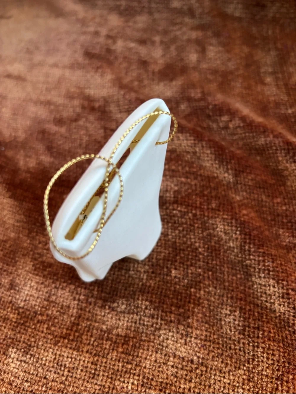 Emporium delicate white