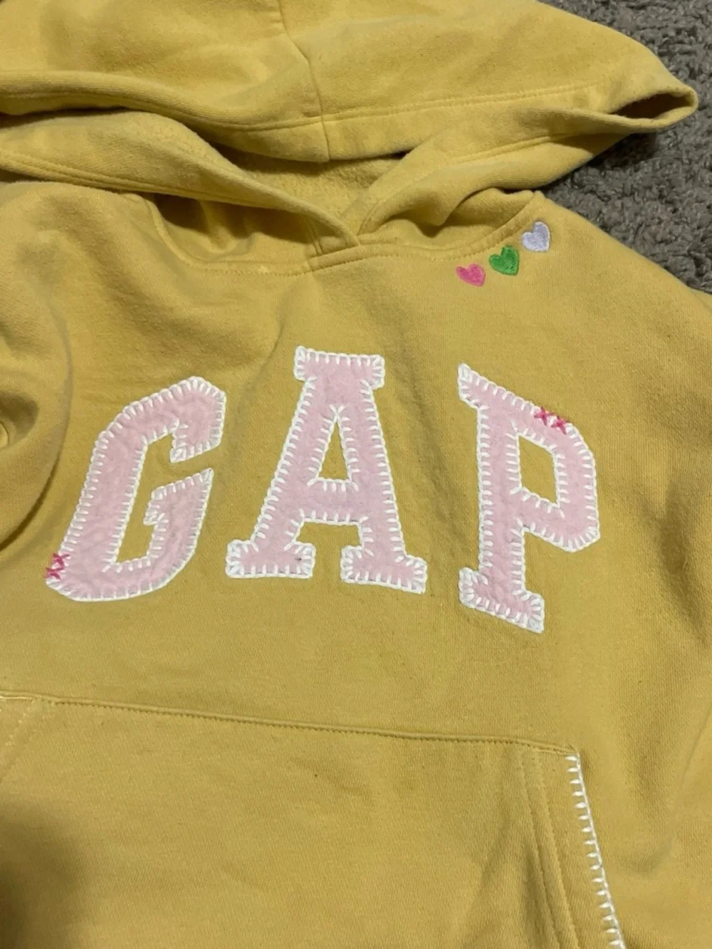 GAP soft yellow