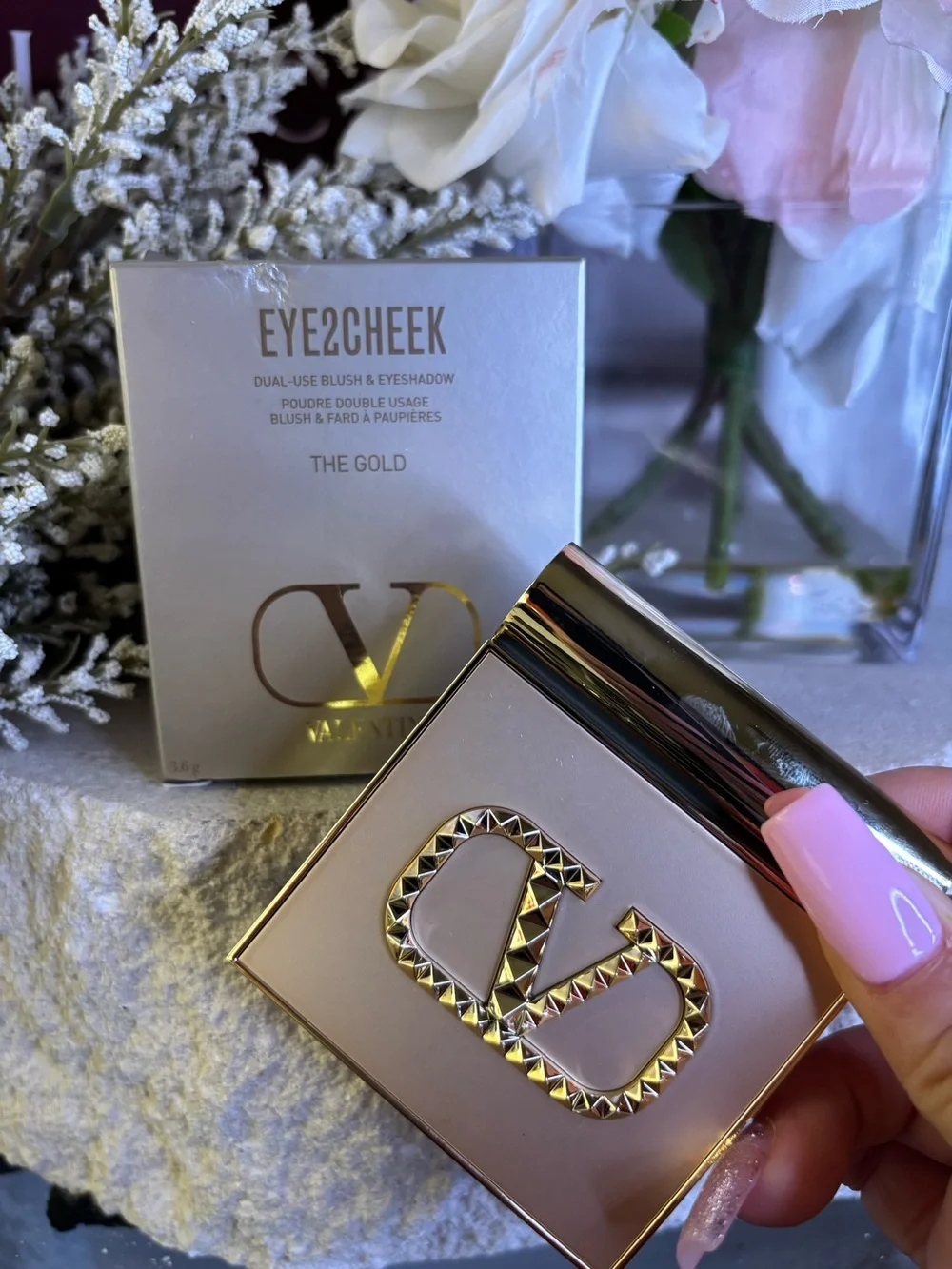 Valentino versatile cream