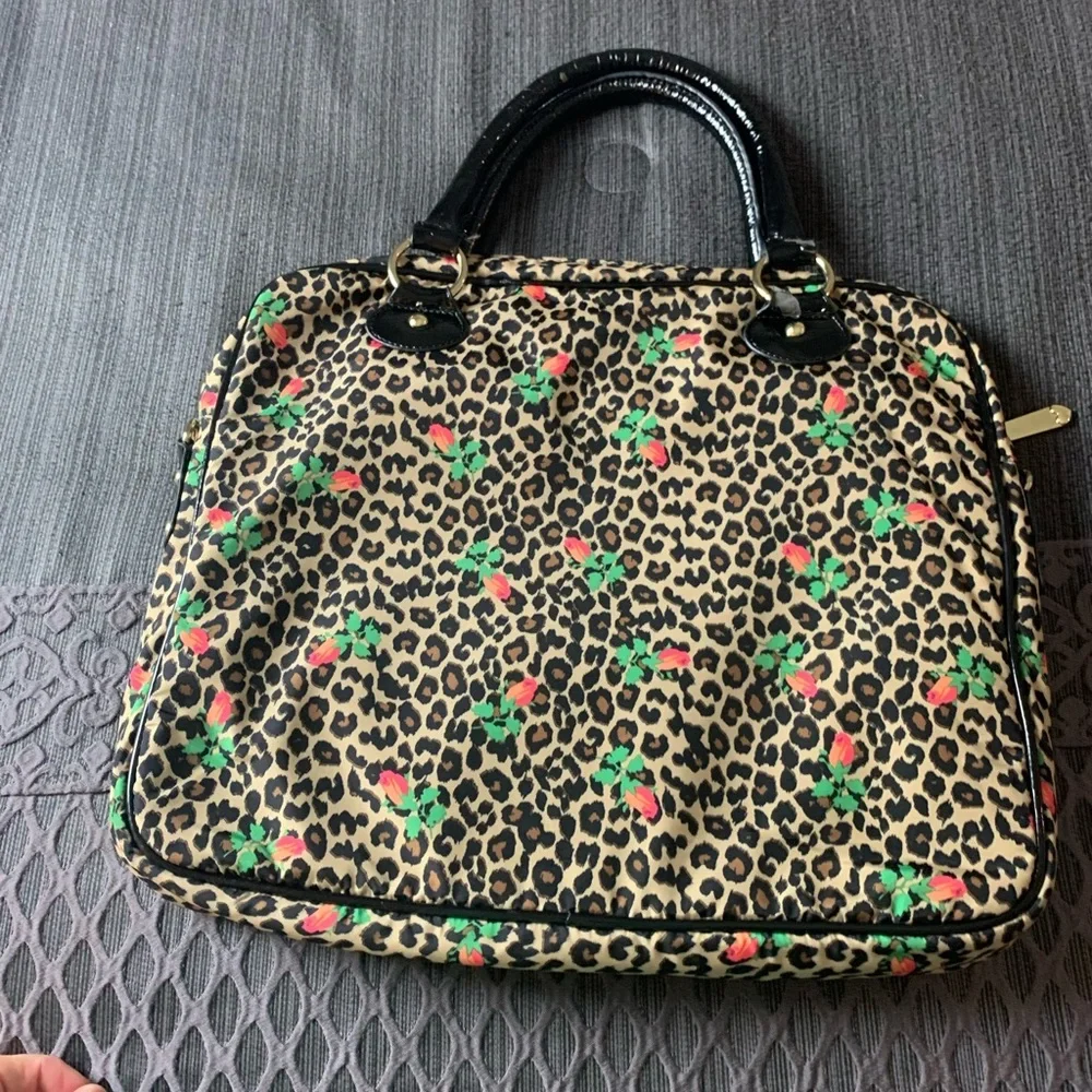Betsey Johnson betsey johnson
