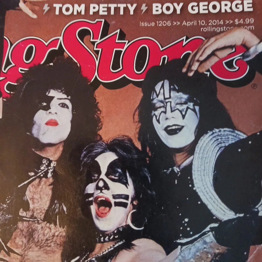 the Rolling Stones #magazine provides #kiss