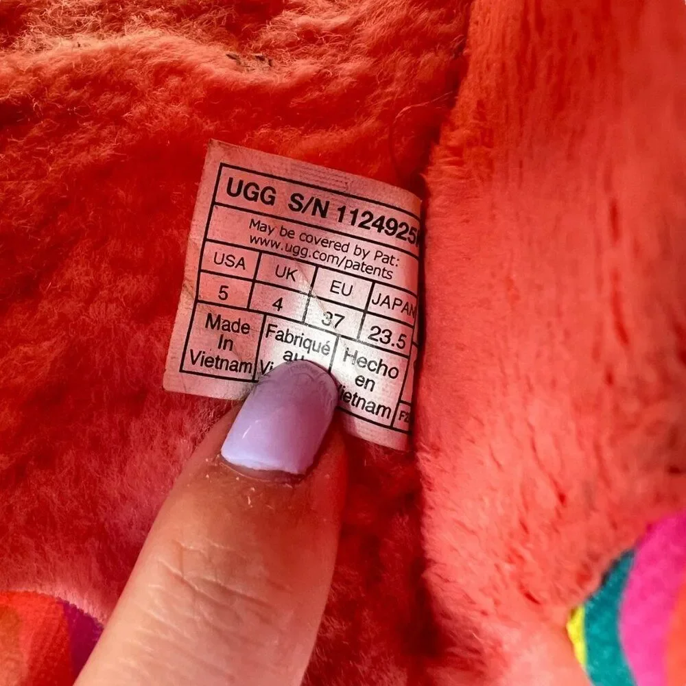 UGG women fluff