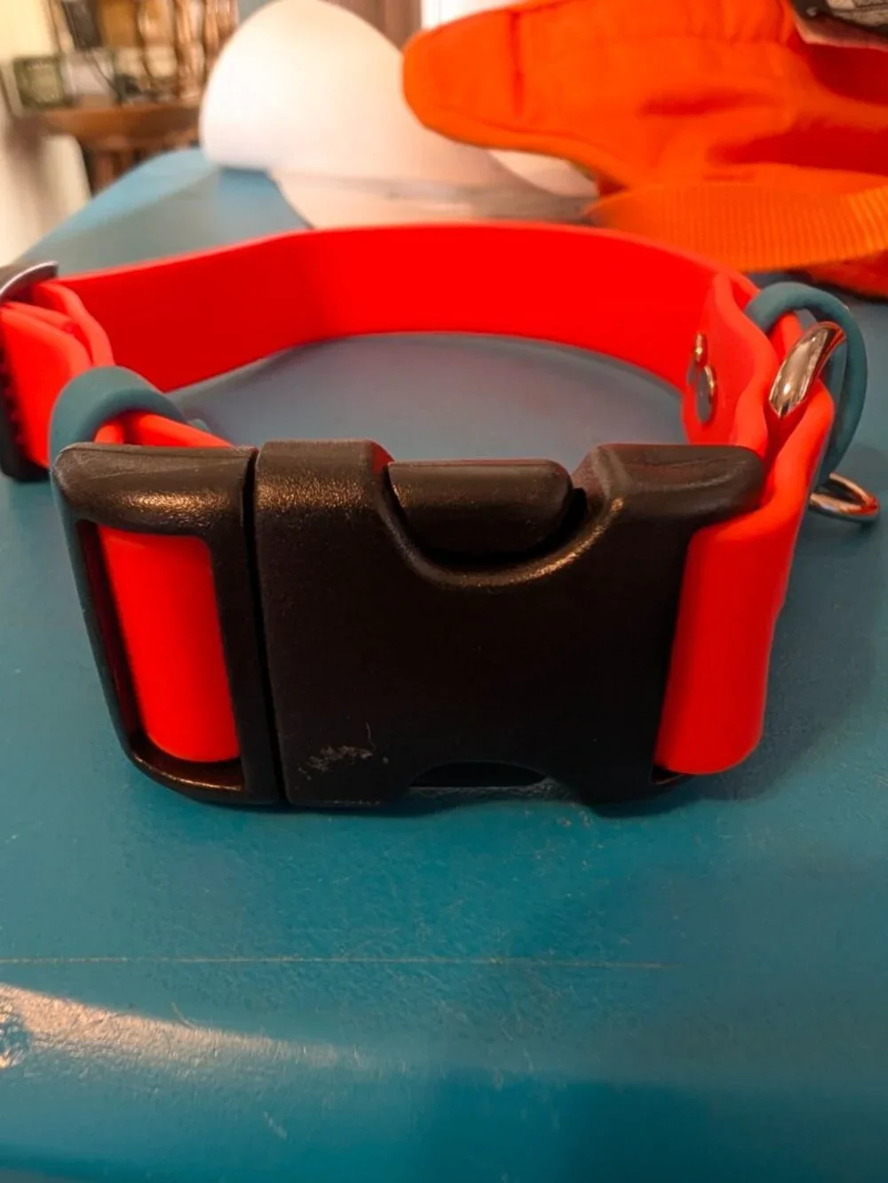 Canada Pooch Ltd harness has