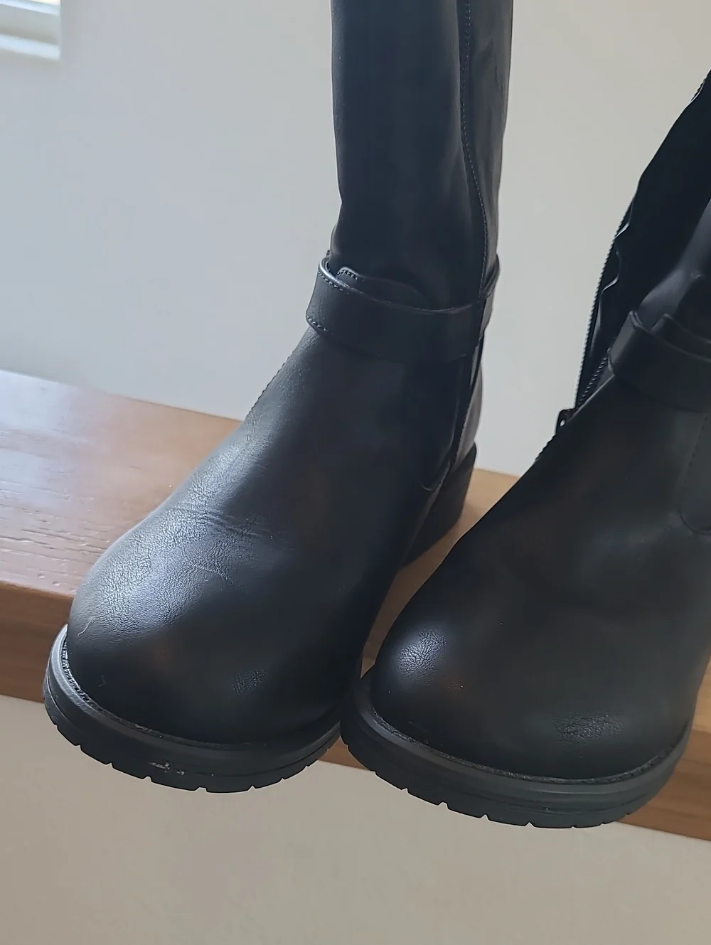 MIA tall black