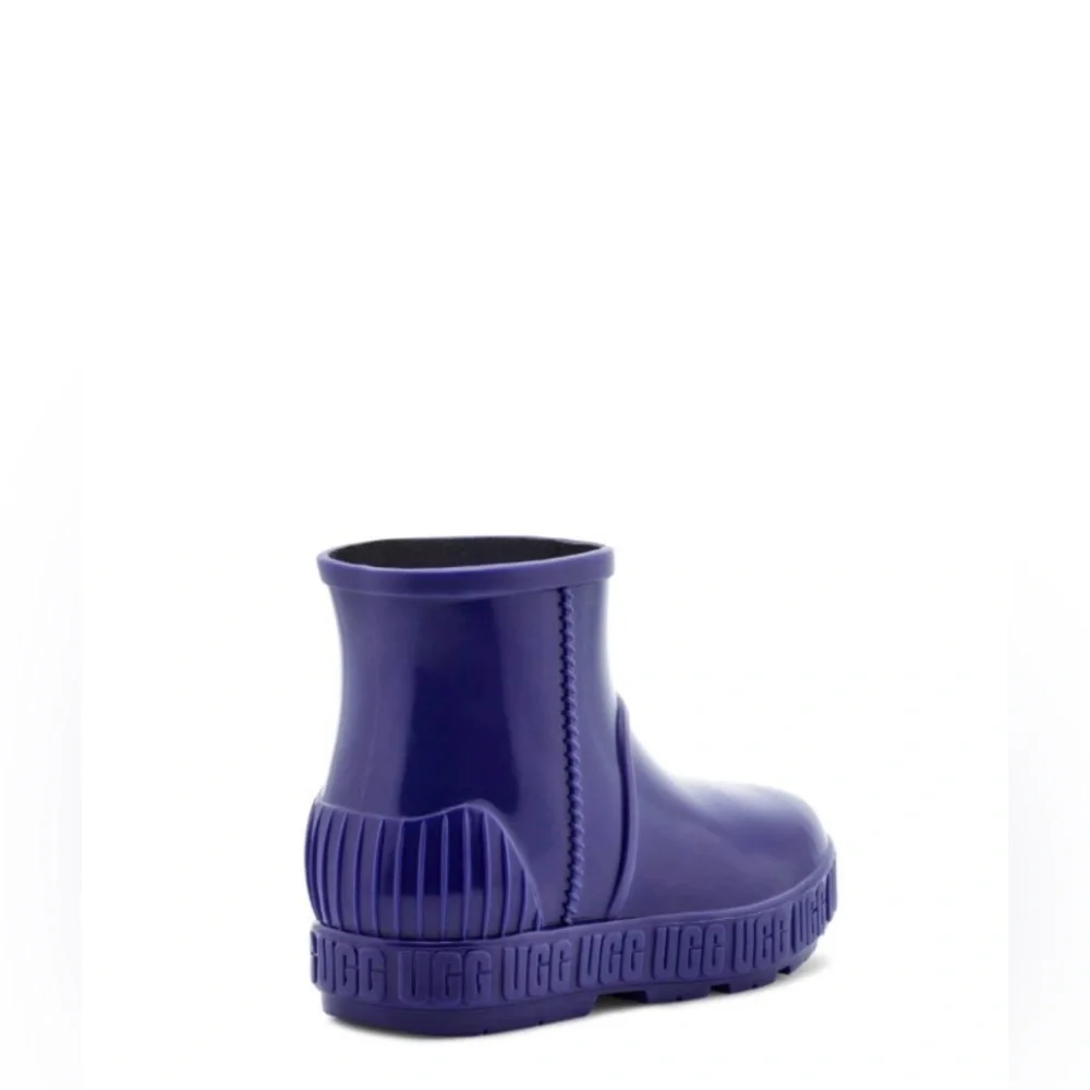 UGG excellent size