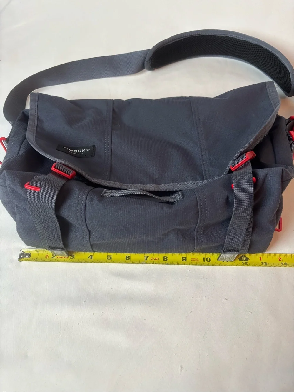 Timbuk2 classic messenger