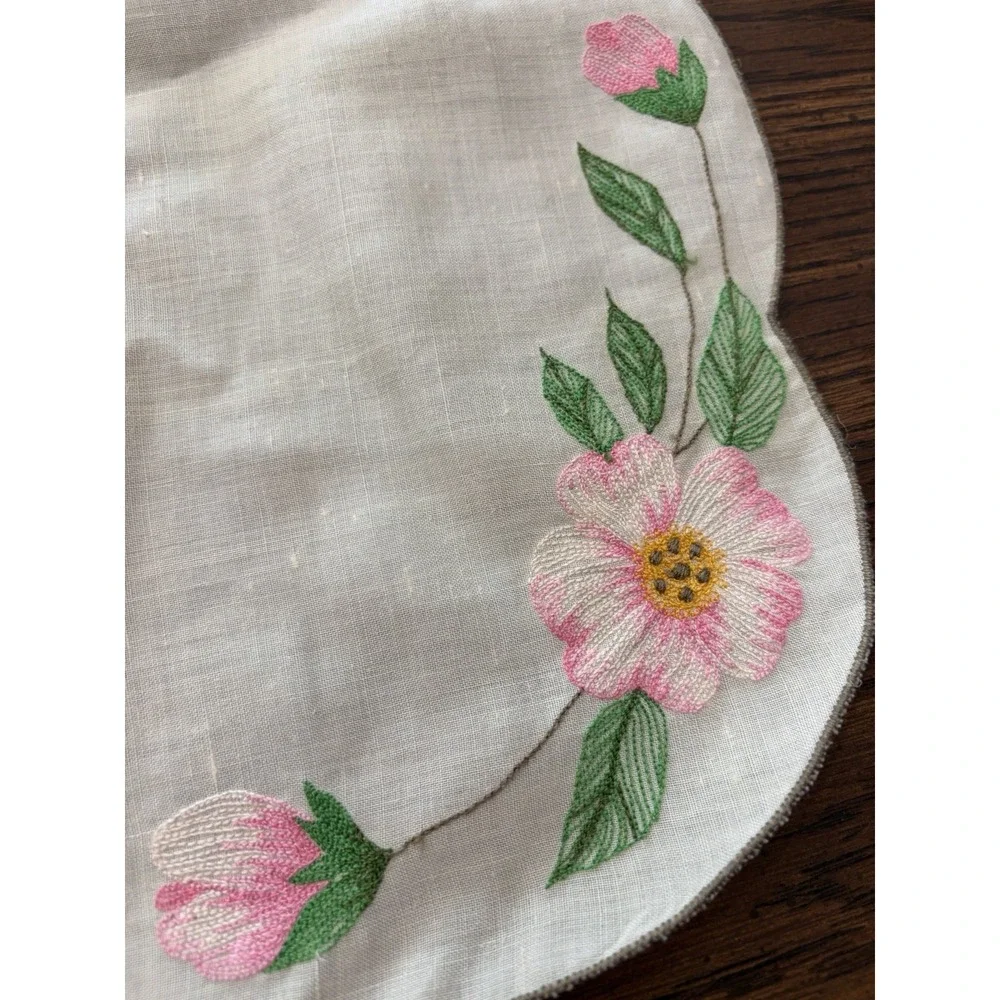 N/A vintage embroidered