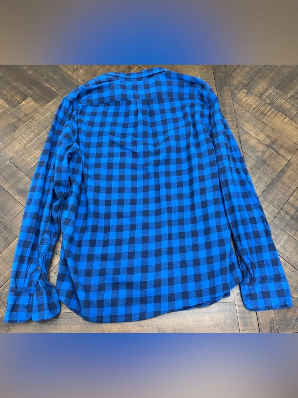 J. Crew sleeves shirt
