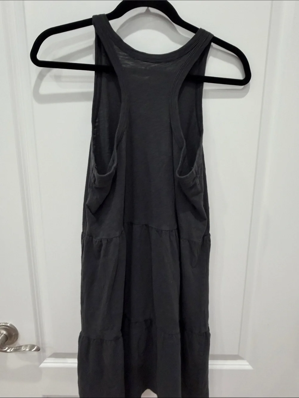 GAP sleeveless tiered