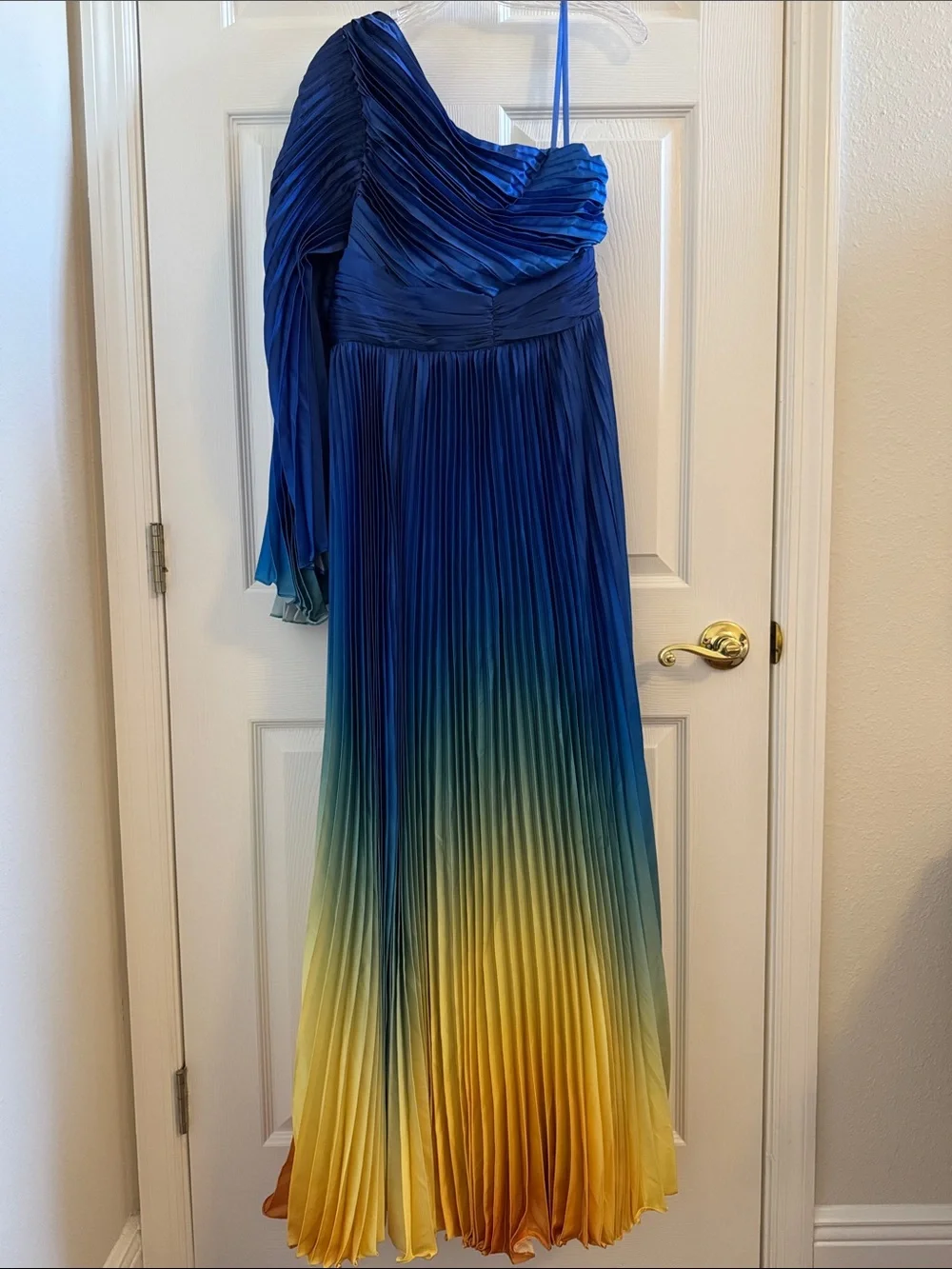Mac Duggal ieena mac