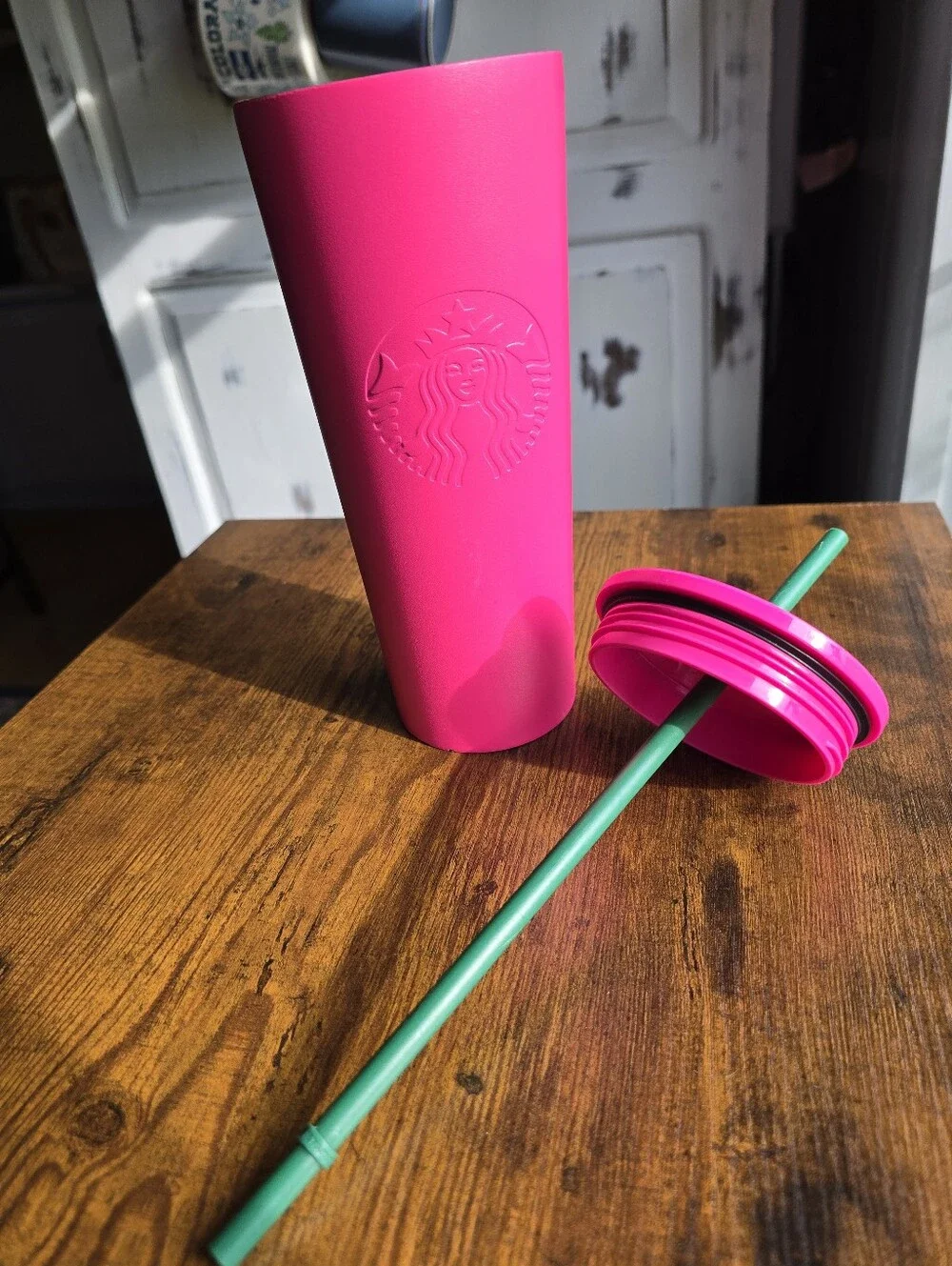 Starbucks add vibrant