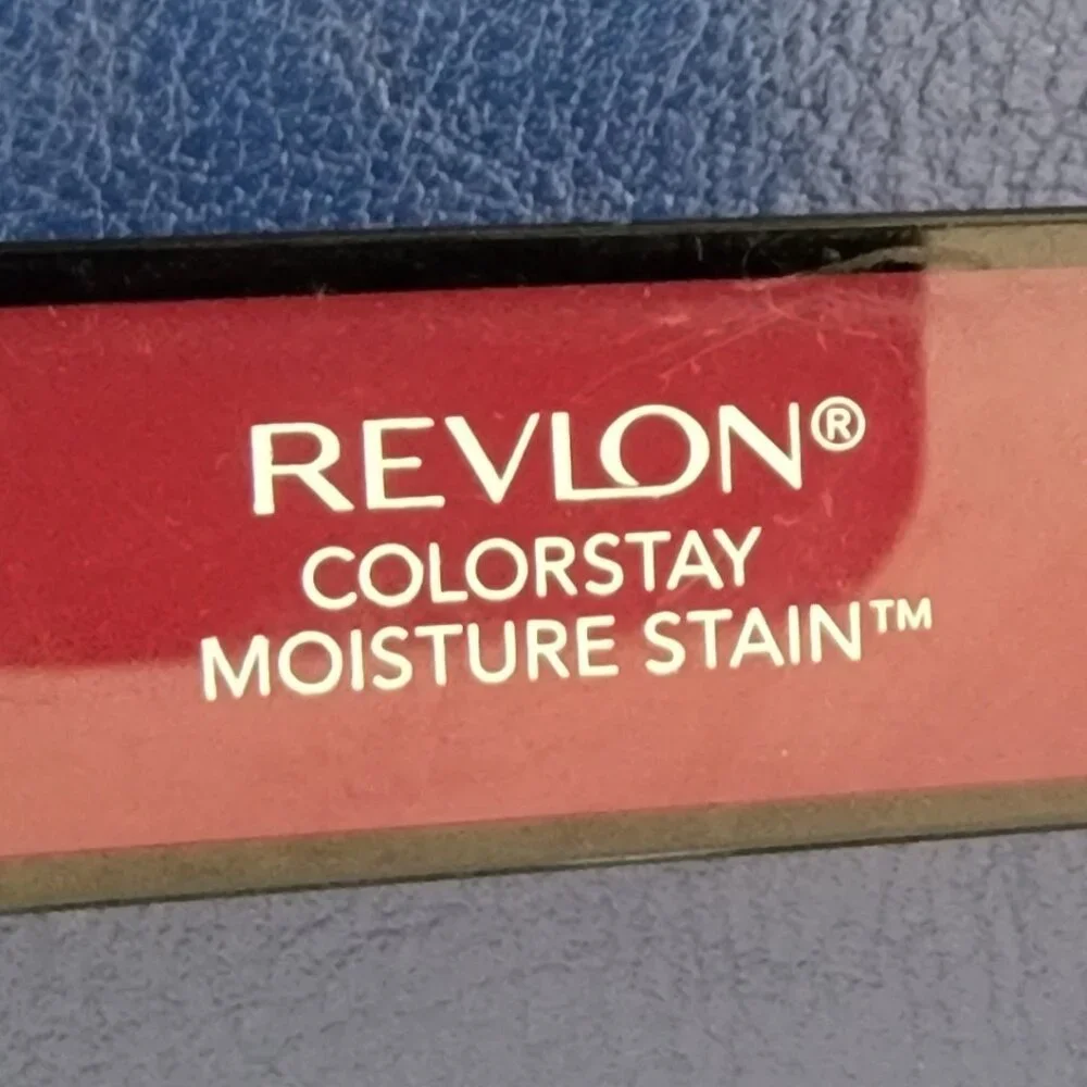 Revlon colorstay moisture