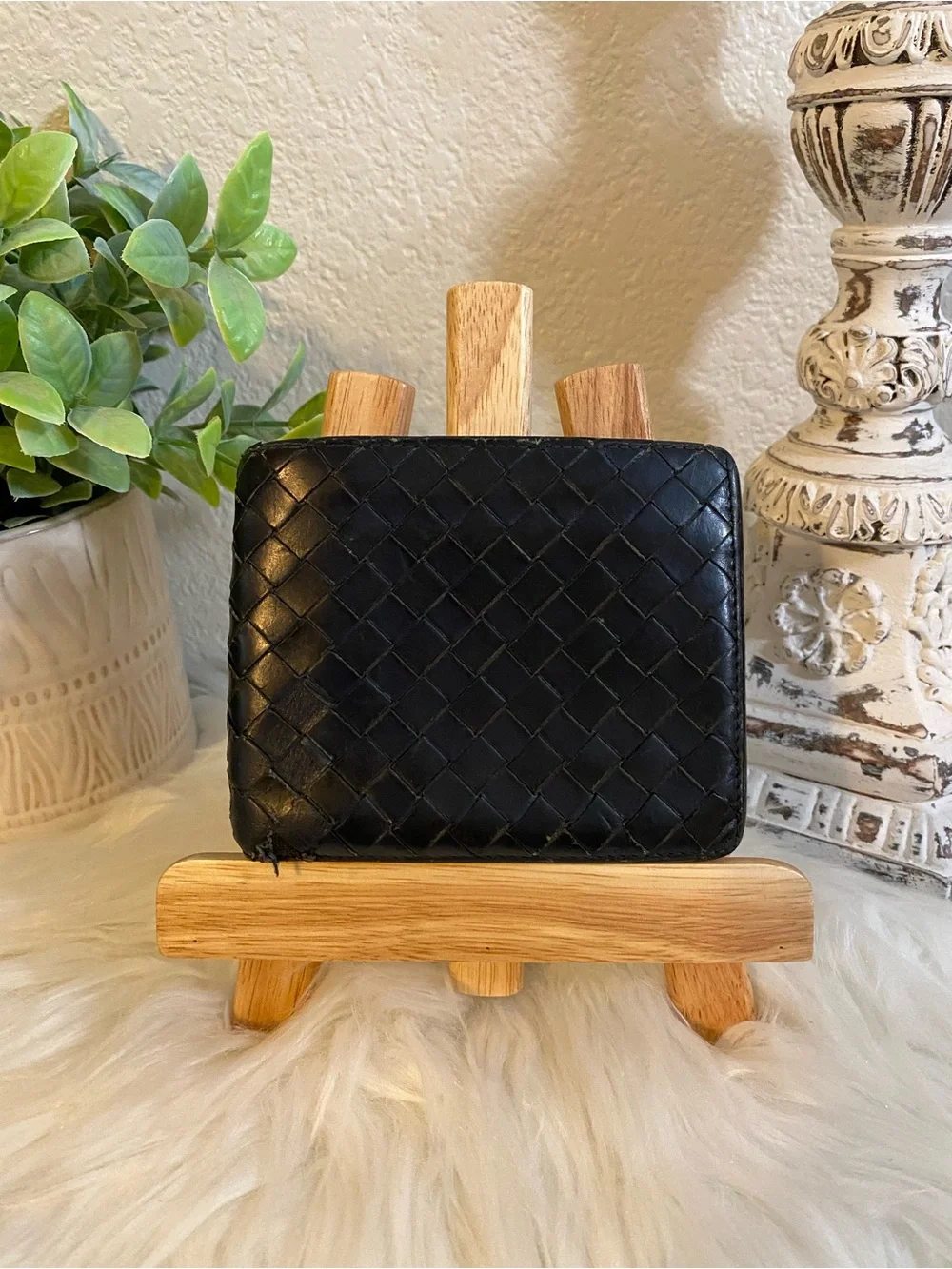 Bottega Veneta Black Intrecciato Leather Bifold Wallet