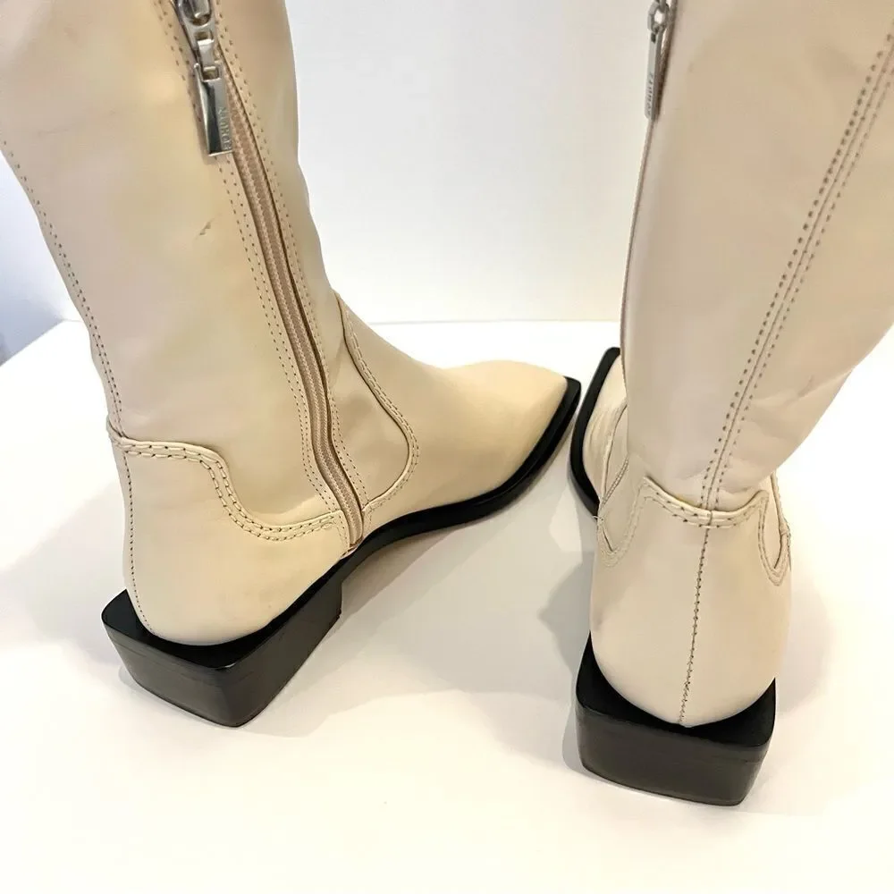 SCHUTZ guily up