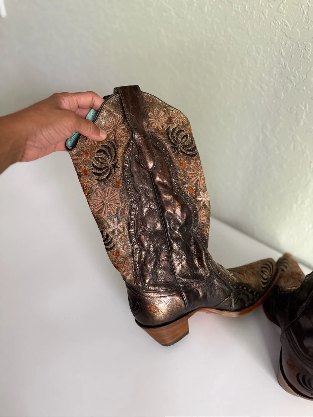 Corral eye catching