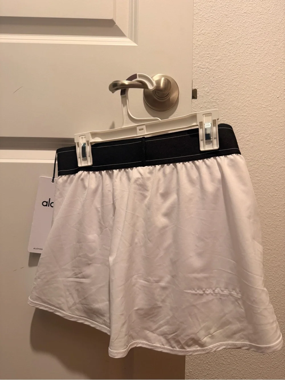 ALO Yoga line athletic