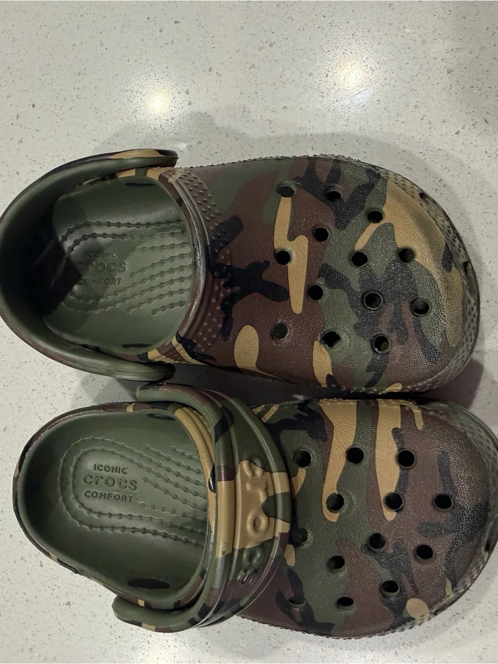 CROCS Kids Clog in Camouflage Green/Brown