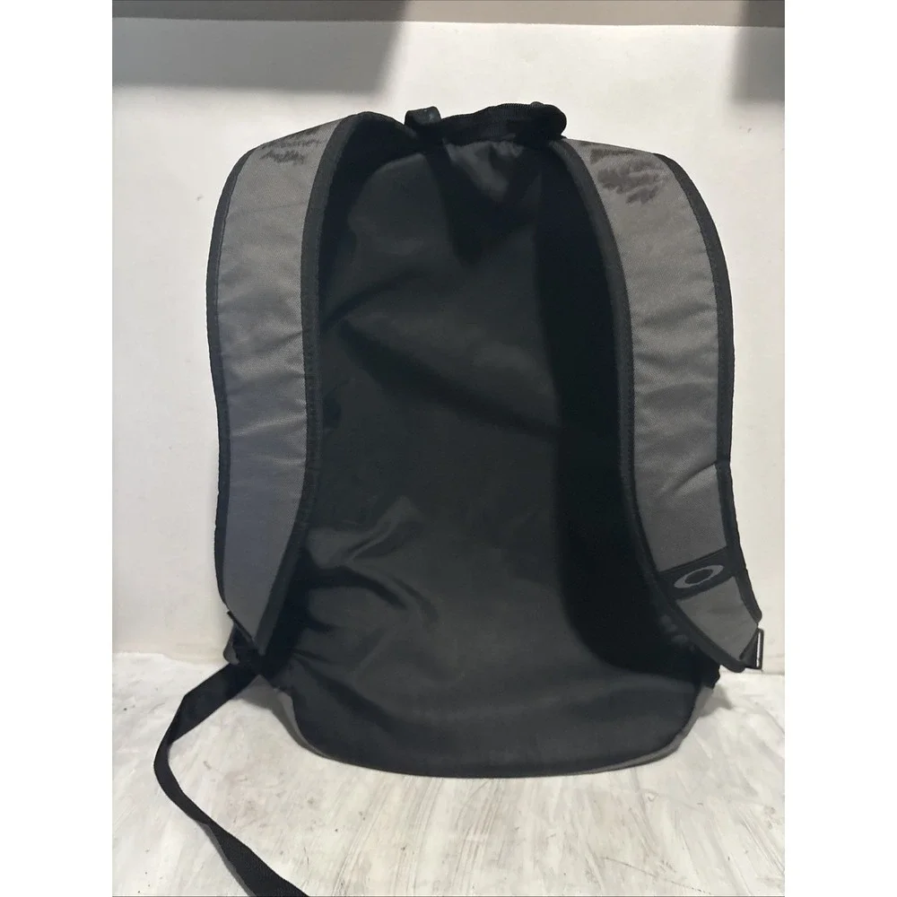 Oakley backpack gray