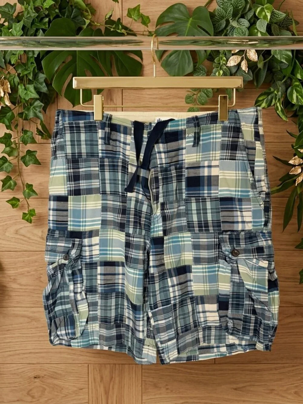 J.Crew Mens 32 Blue Patchwork Madras Plaid Cargo Shorts Beachy 100% Cotton