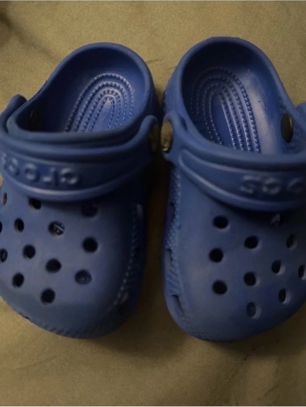 CROCS lightweight slip