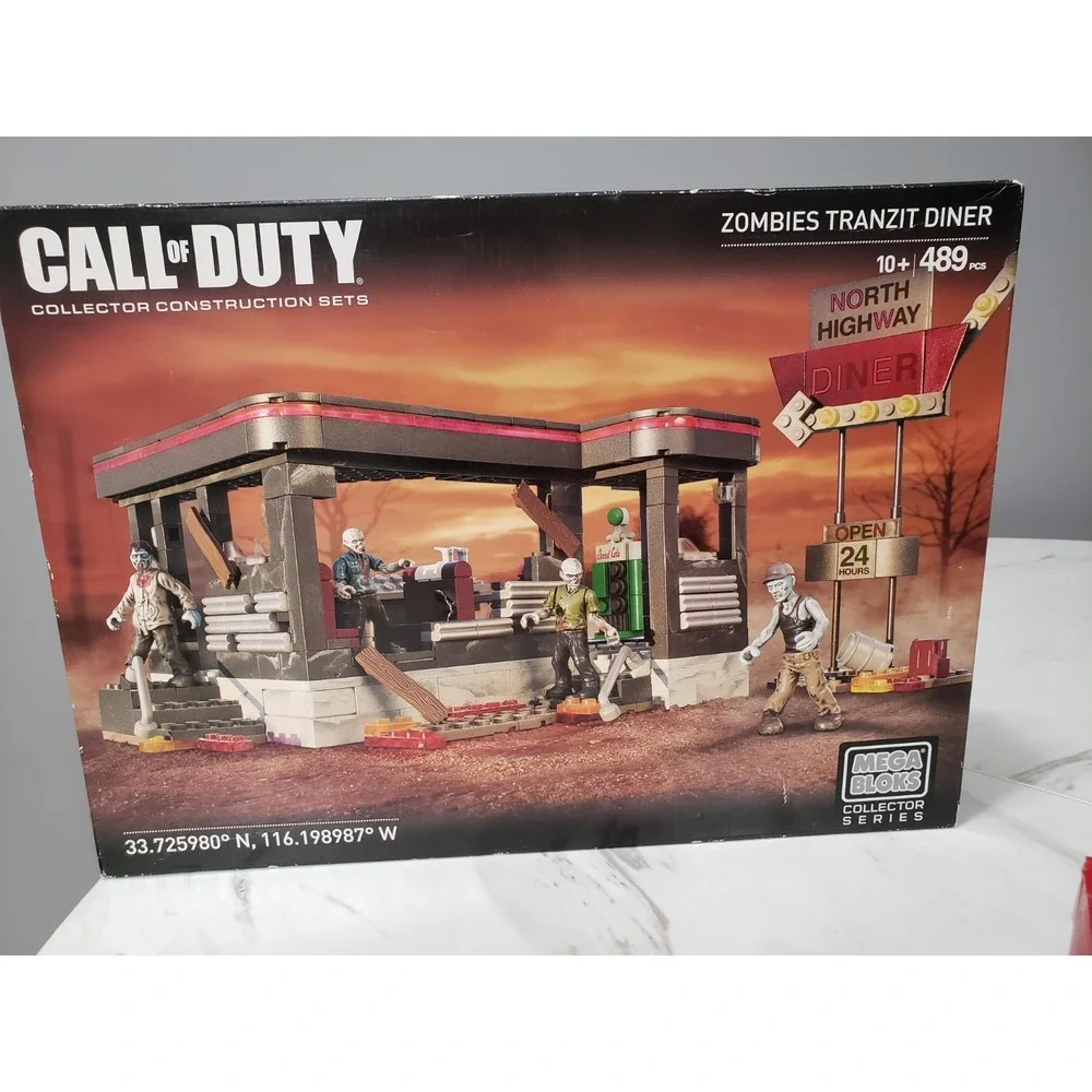 NEW DAMAGED BOX Mega Bloks Call of Duty Zombies TranZit Diner