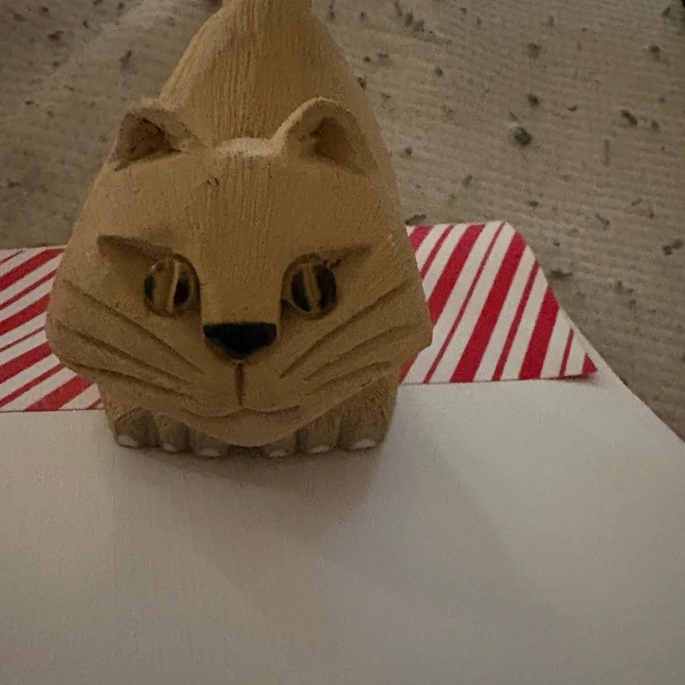 Rare Artesian Rinconada cat figurines‎ signed