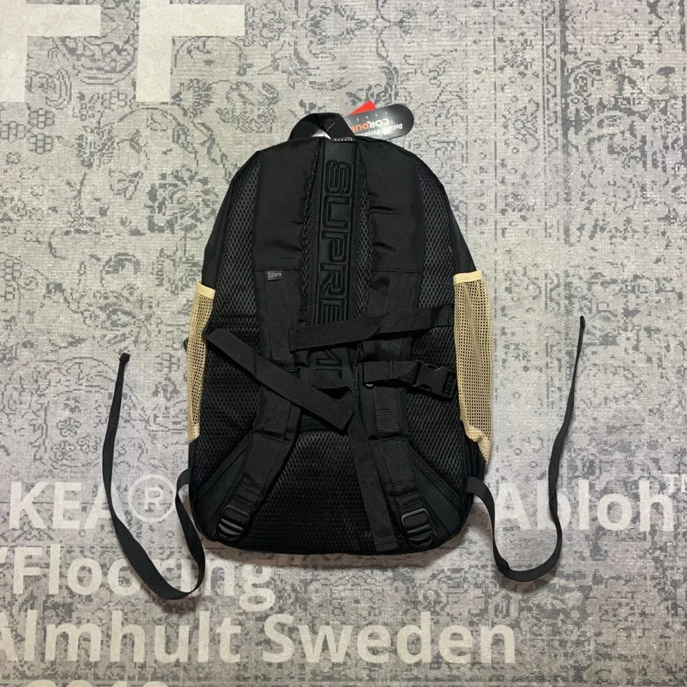 Supreme straps lining functional