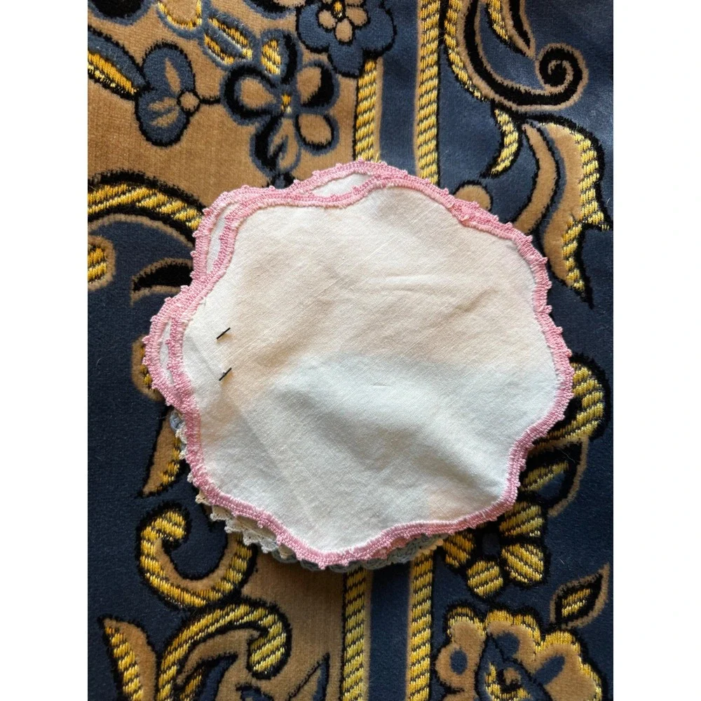 Unbranded assorted set