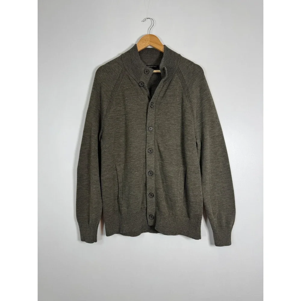 Minimalist Banana Republic Mens Large Cardigan Green Button Mock Neck Sweater