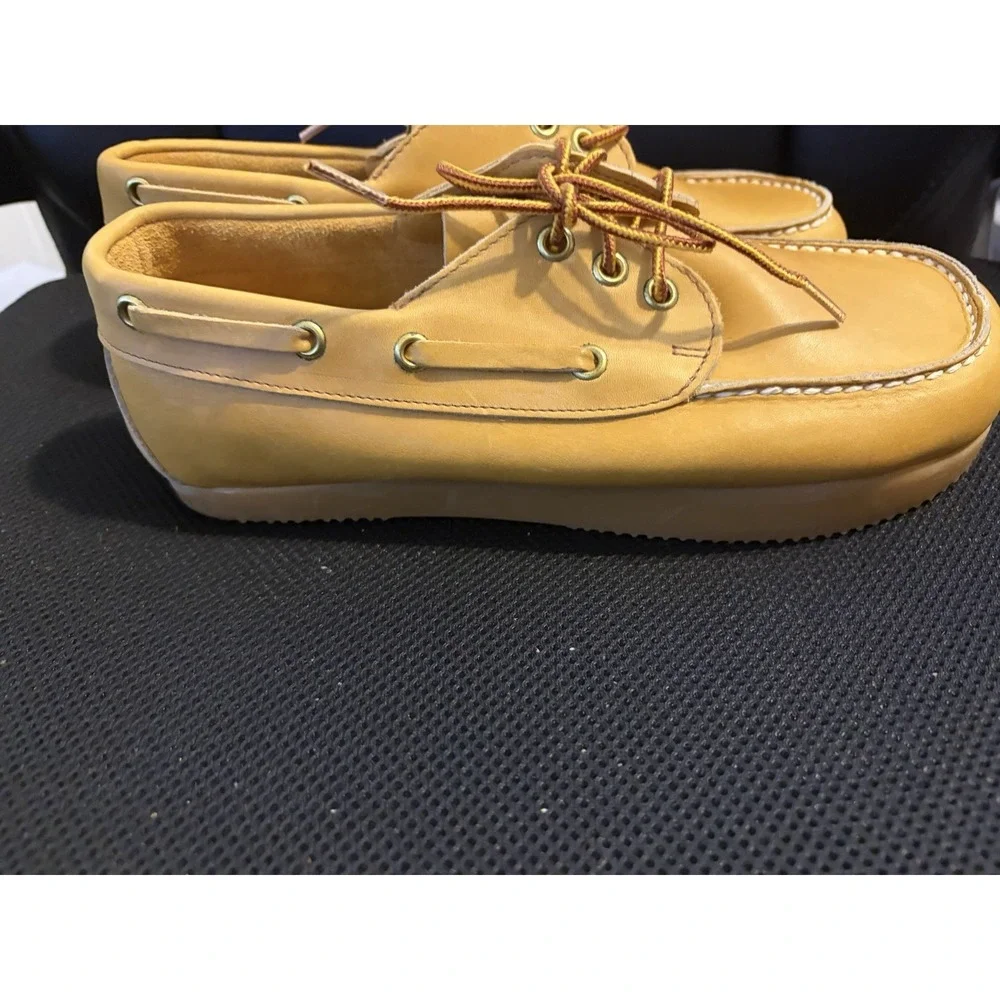 Roots classic boat