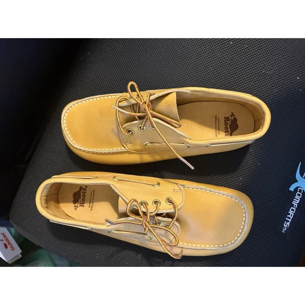 Roots classic boat