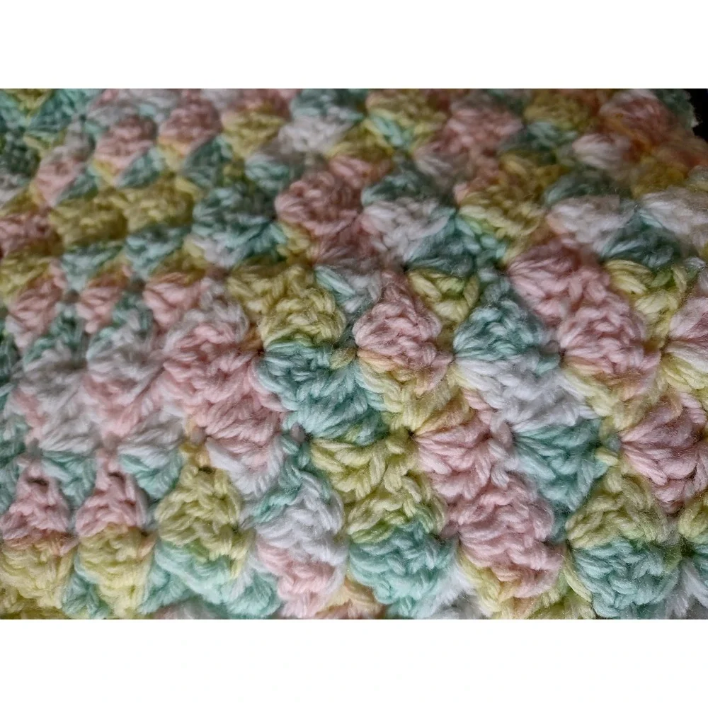 Handmade Crochet Baby Blanket 32x46 Shell Stitch Pastel Pink Mint Green Yellow