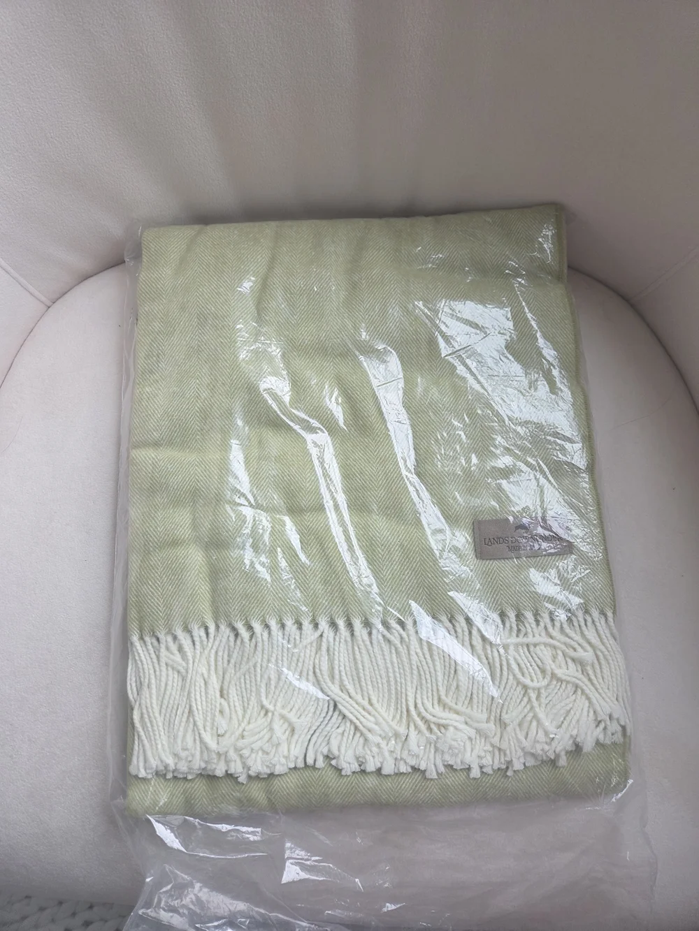 Lands Downunder Lemongrass Herringbone Throw (Never Used)