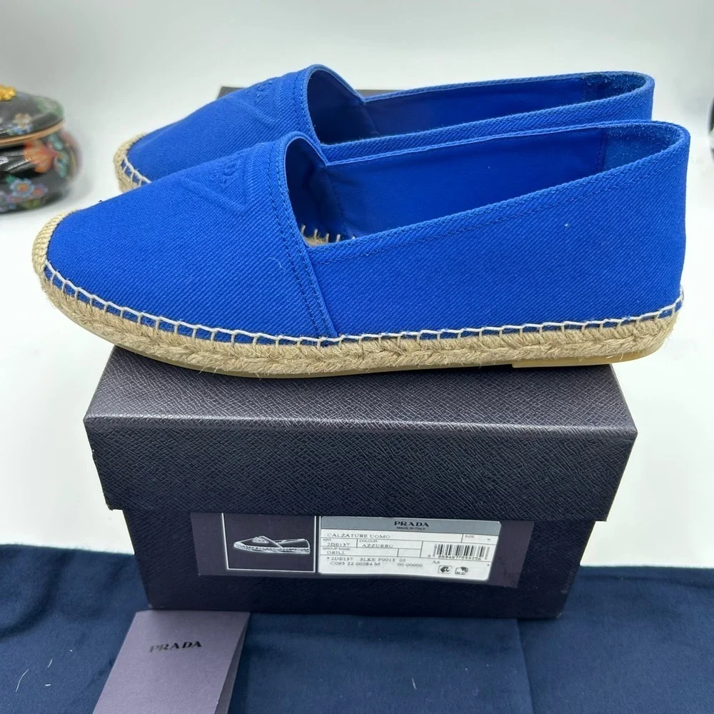 Prada absolutely new