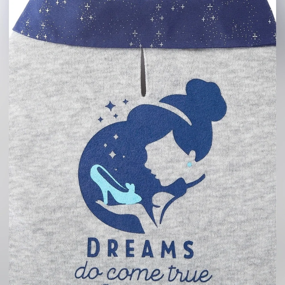 Disney combines chic