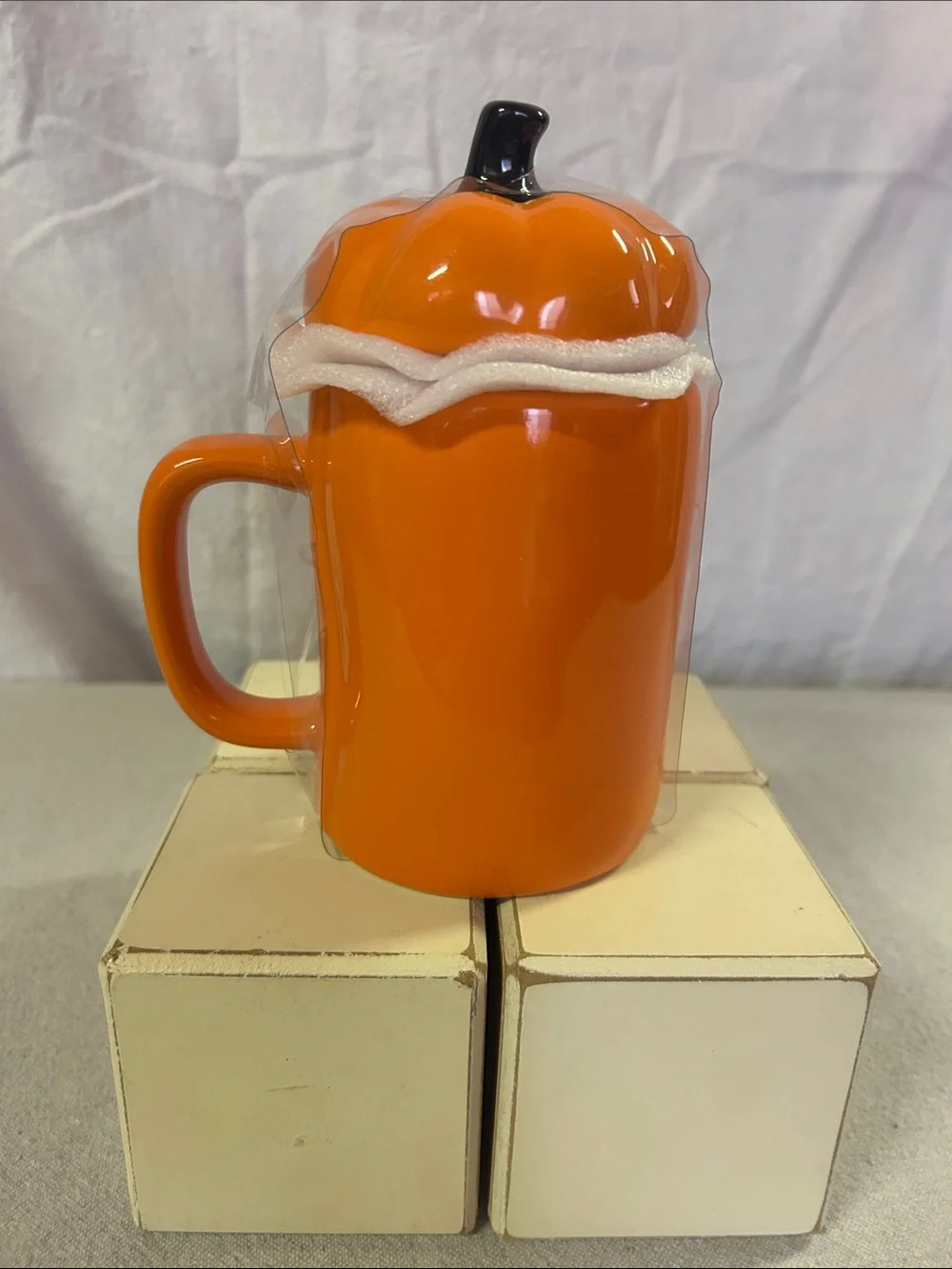 Rae Dunn ceramic rae