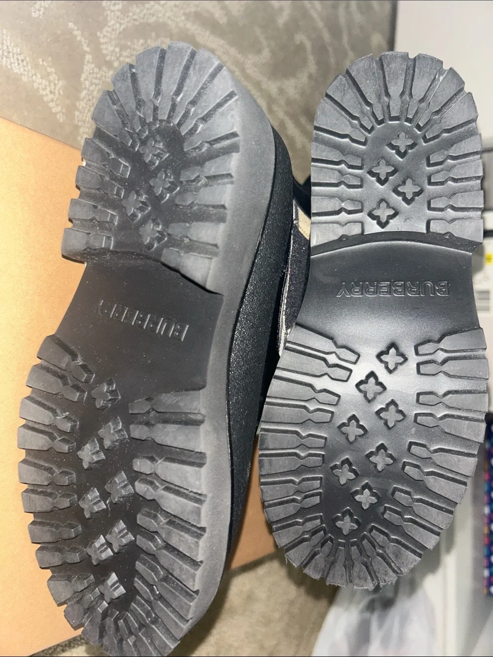Burberry sleek black
