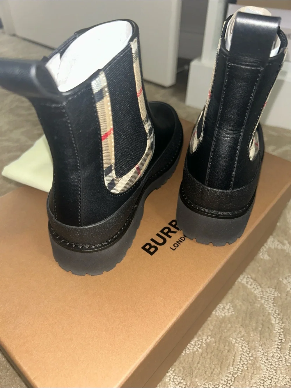 Burberry sleek black