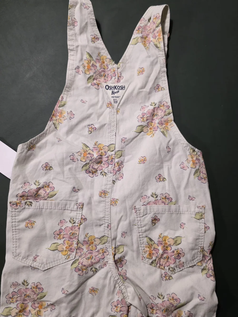 OshKosh Bgosh button cute allover
